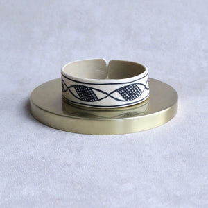 You added <b><u>Kohornarmbånd LJ8</u></b> to your cart.