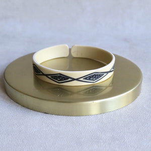 You added <b><u>Kohornarmbånd LK37</u></b> to your cart.