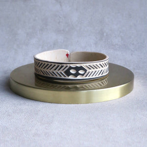 You added <b><u>Kohornarmbånd LK1</u></b> to your cart.