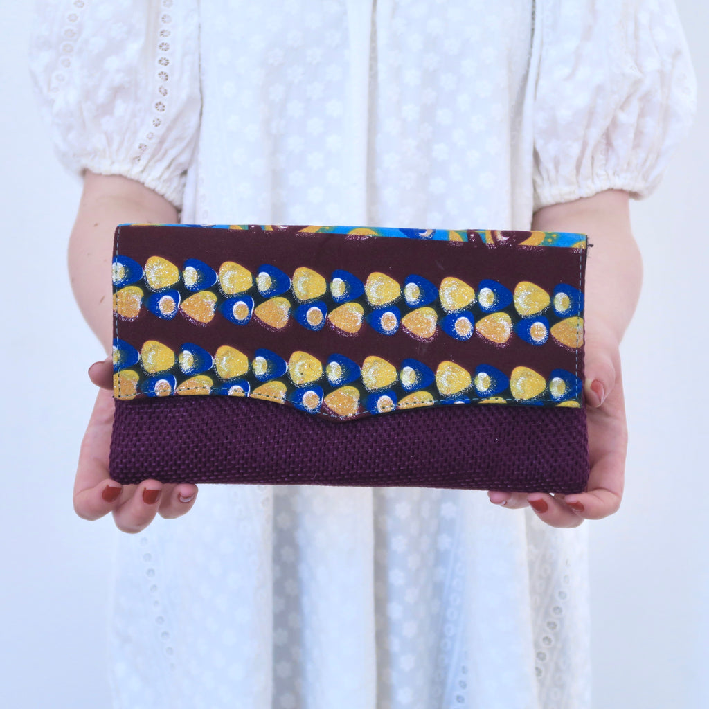 Limited Edition Glimmer Clutch LD10